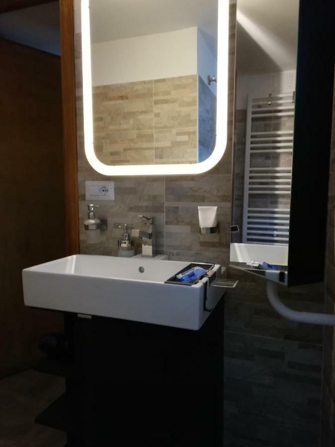 La Casa Di Adri Otel Mondovì Dış mekan fotoğraf